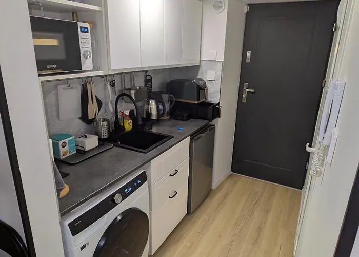 Compact Loft Metro Wola Apartment Warsaw