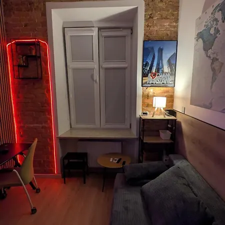 Διαμέρισμα Compact Loft - Metro - Fast Wifi - Heart Of Wola Business Hub