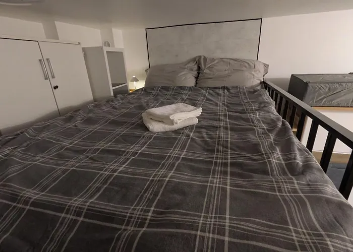 Compact Loft Metro Wola * Varšava