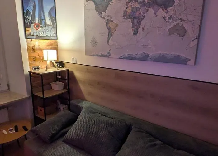 Compact Loft Metro Wola * Varšava