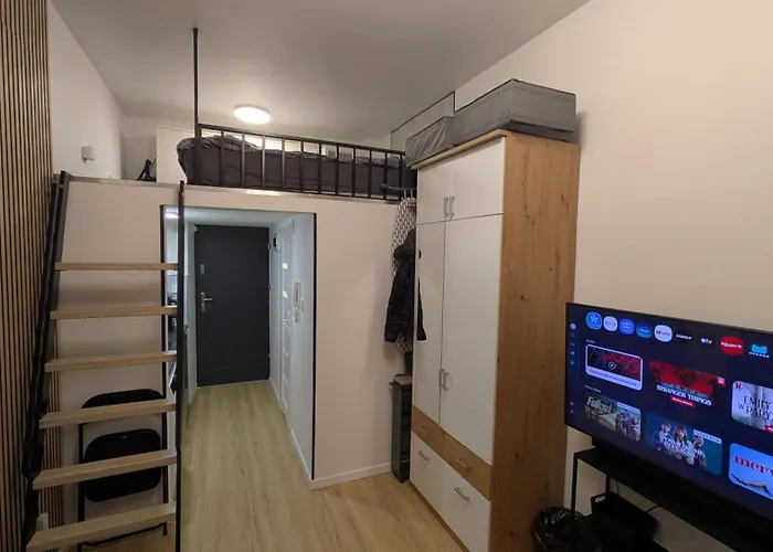 Compact Loft Metro Wola Varšava